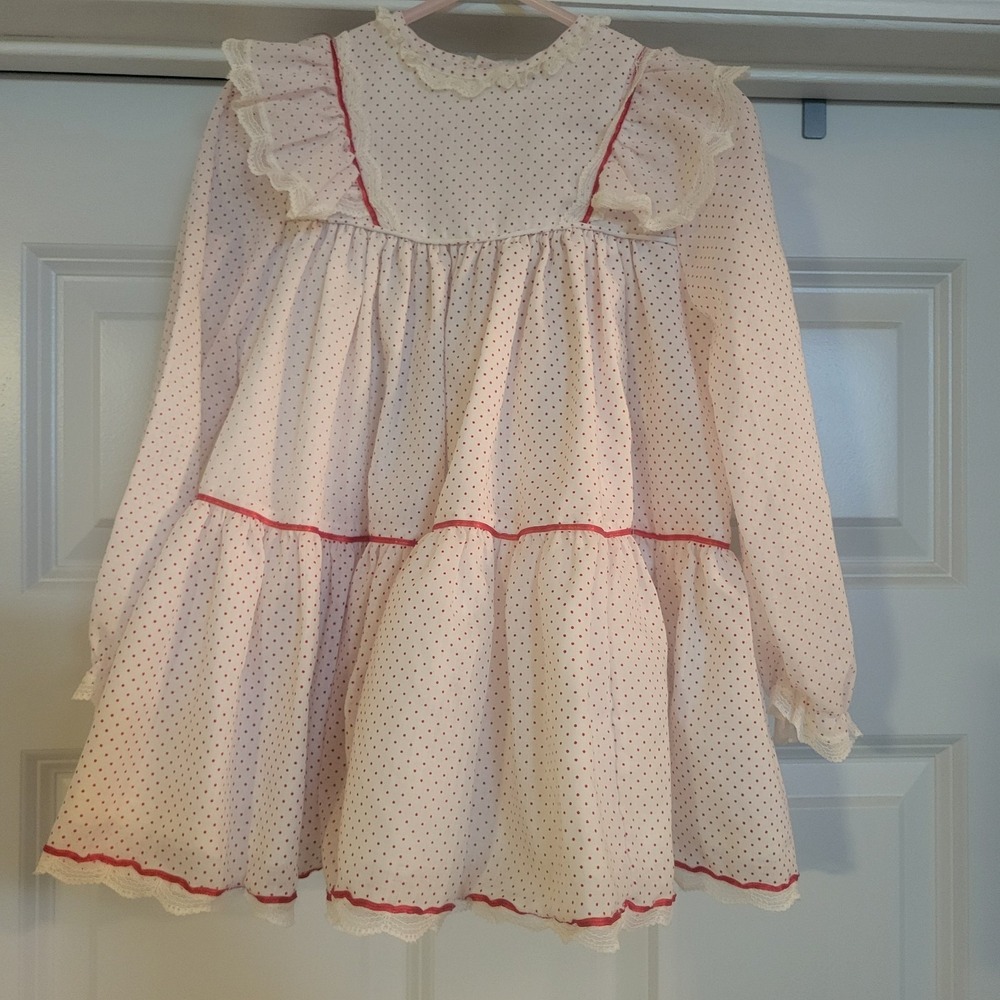 Vintage Bryan Girl's Dress White With Red Poka Dots  Size 4T Style # T458